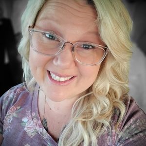 Meet your Posher, Candita